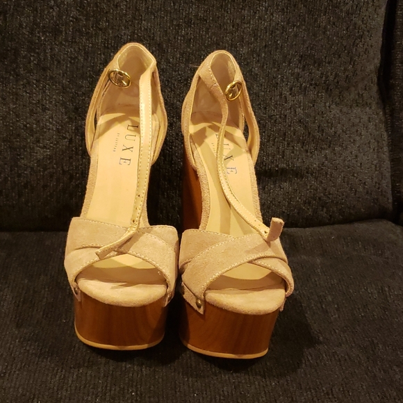 Cut out Wedges - Picture 2 of 4